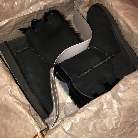 UGG Other - UGG kids Bailey Bow